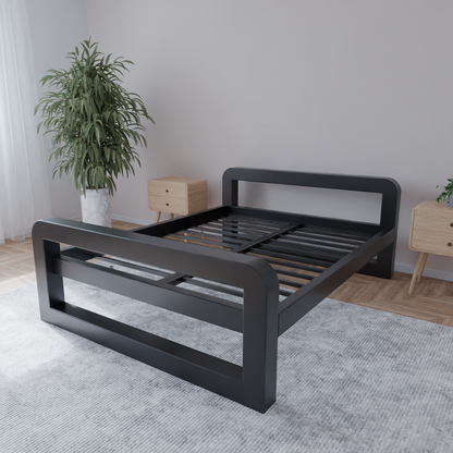 Kovová posteľ Ryka Round uzavretá (profil 120 x 120 mm)